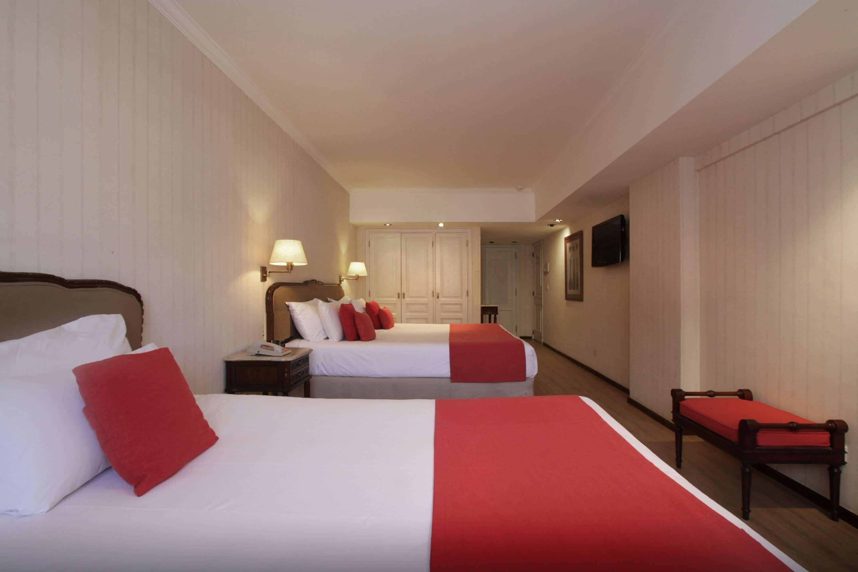 Ramada By Wyndham Buenos Aires Centro Bed and Breakfast Buitenkant foto