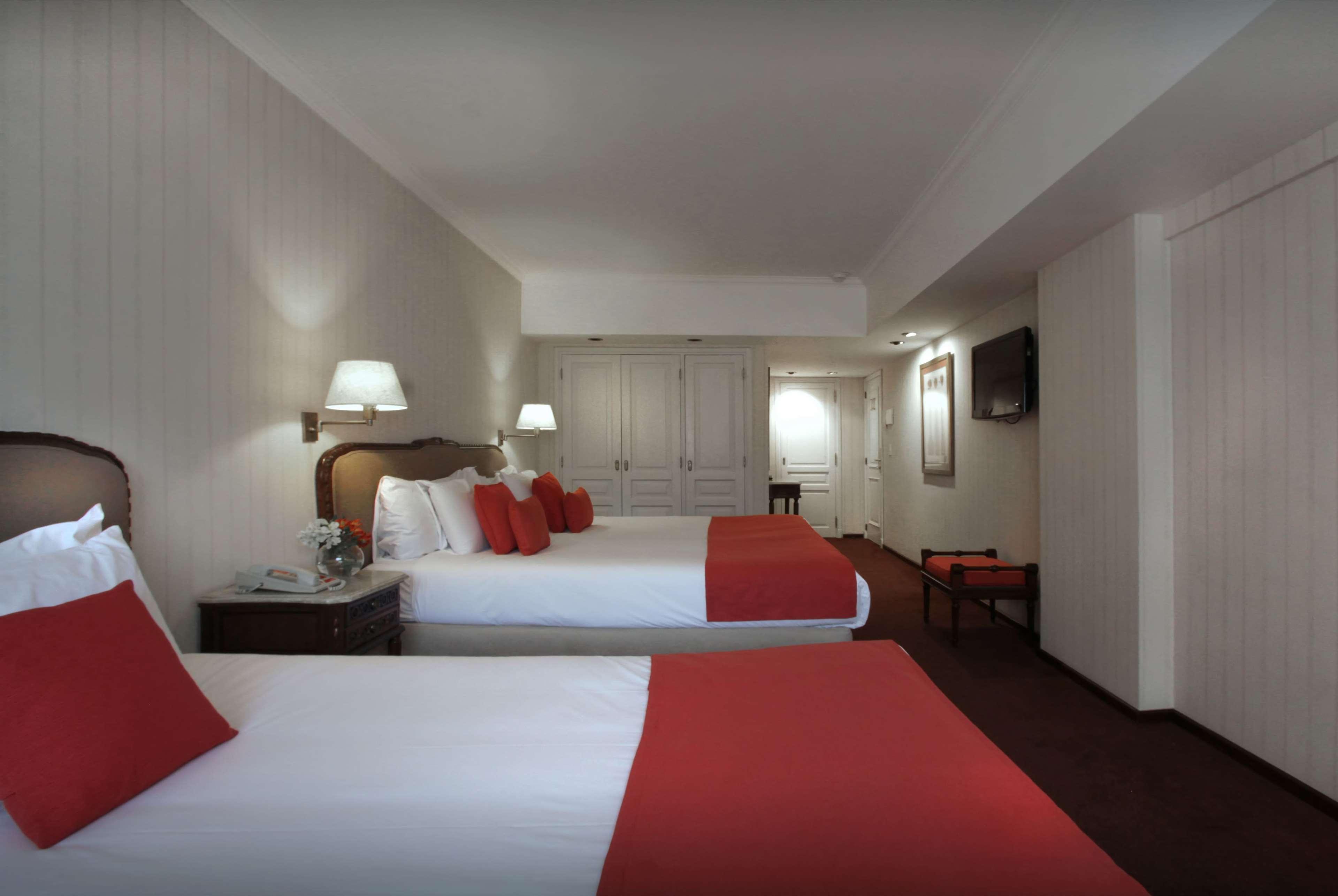 Ramada By Wyndham Buenos Aires Centro Bed and Breakfast Buitenkant foto