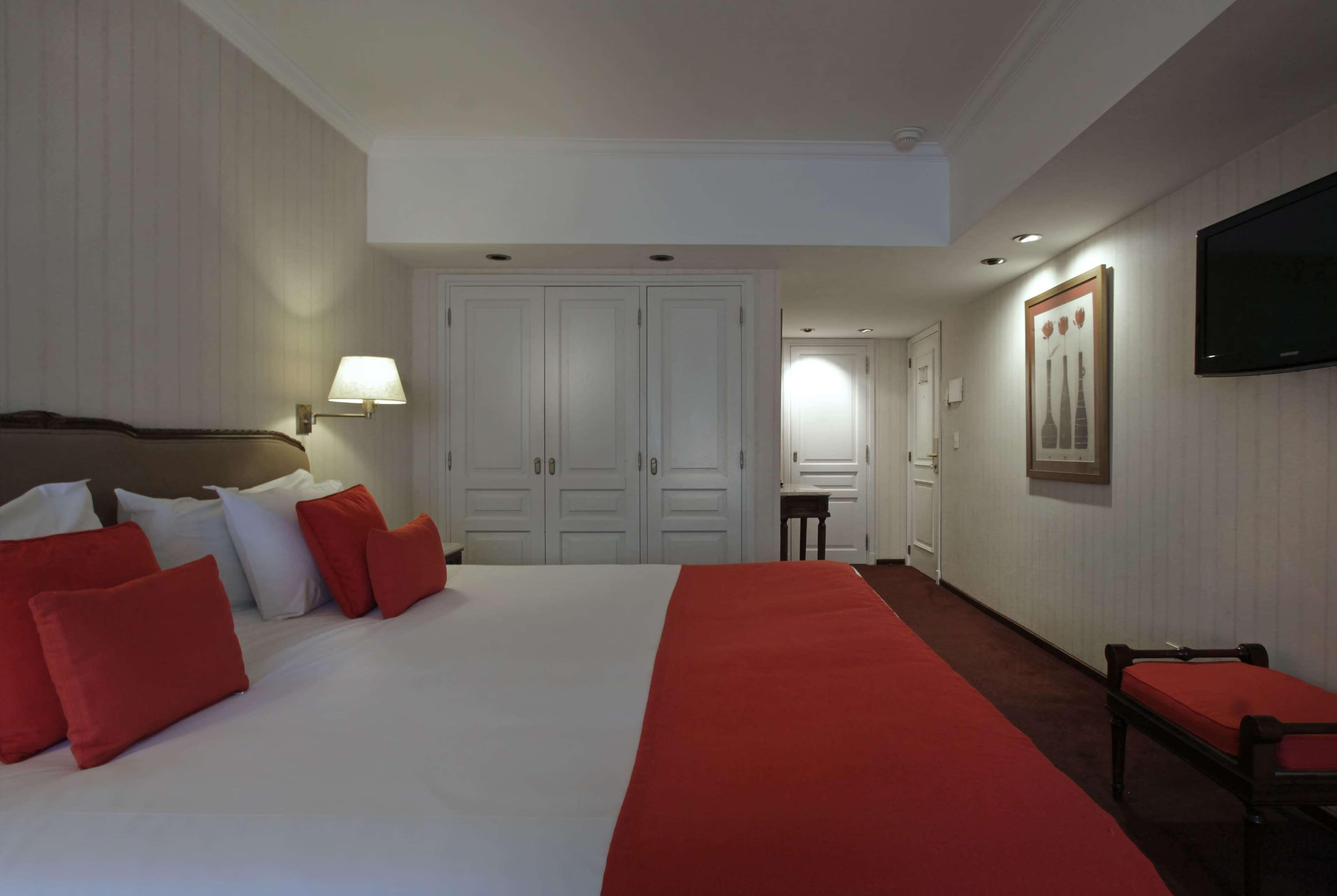 Ramada By Wyndham Buenos Aires Centro Bed and Breakfast Buitenkant foto