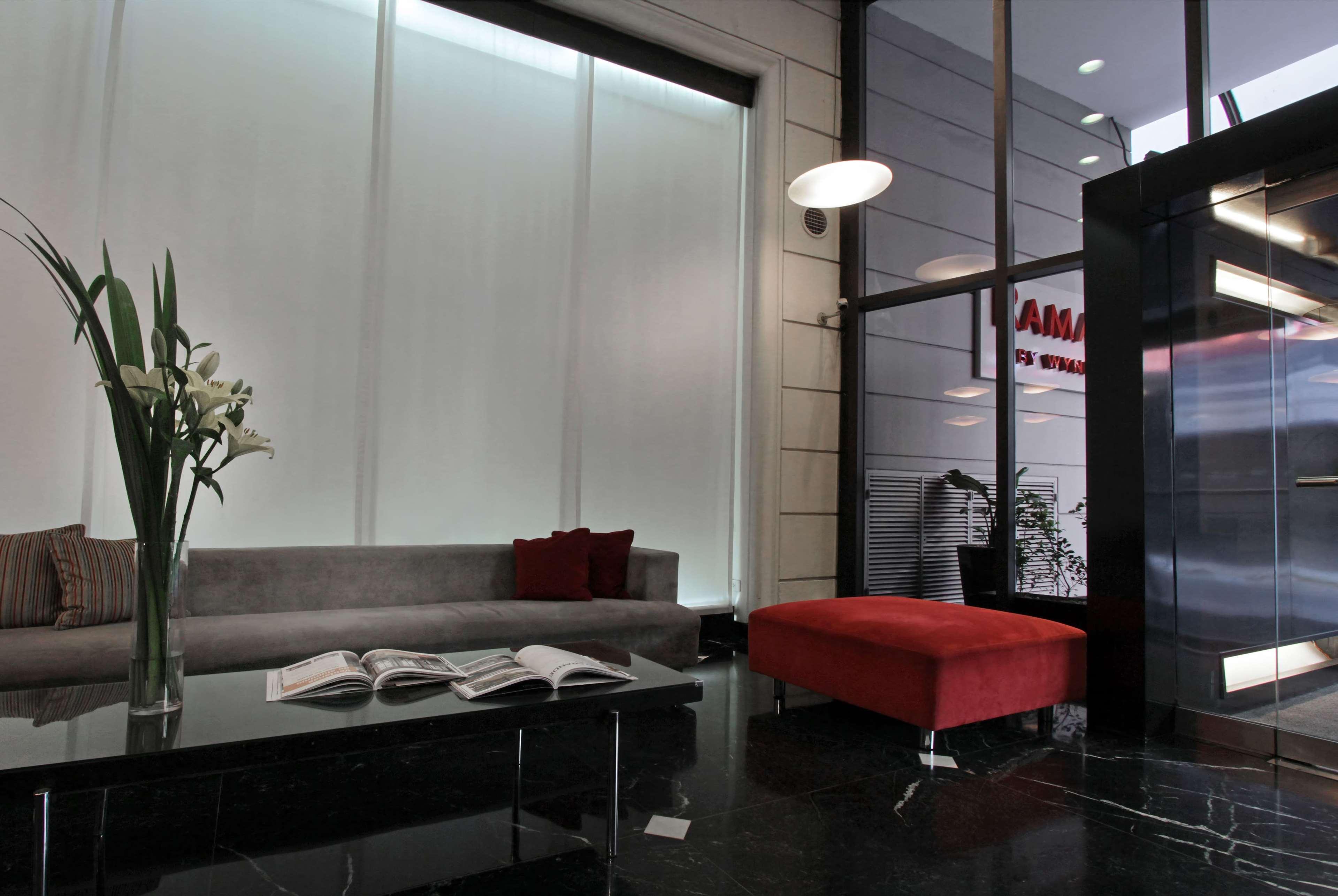 Ramada By Wyndham Buenos Aires Centro Bed and Breakfast Buitenkant foto