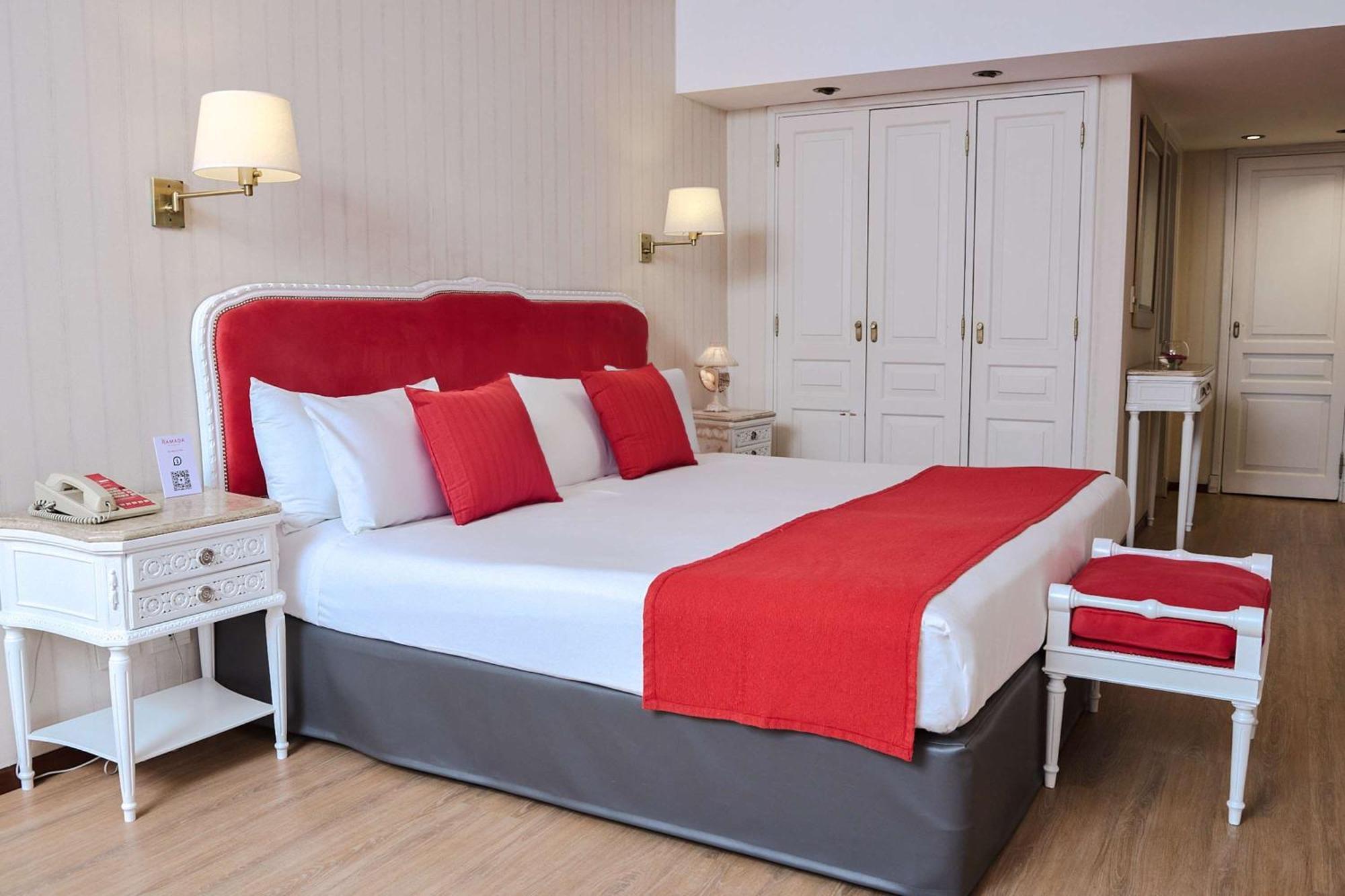 Ramada By Wyndham Buenos Aires Centro Bed and Breakfast Buitenkant foto