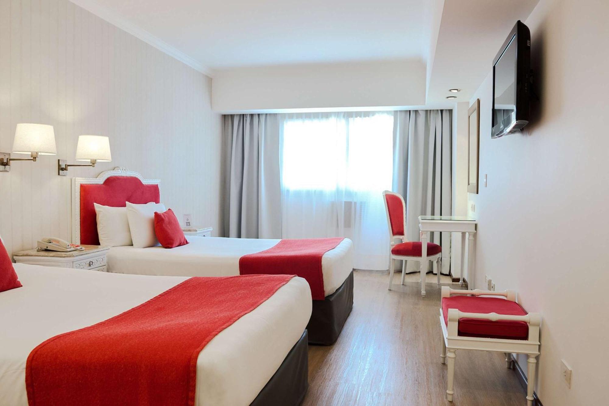 Ramada By Wyndham Buenos Aires Centro Bed and Breakfast Buitenkant foto