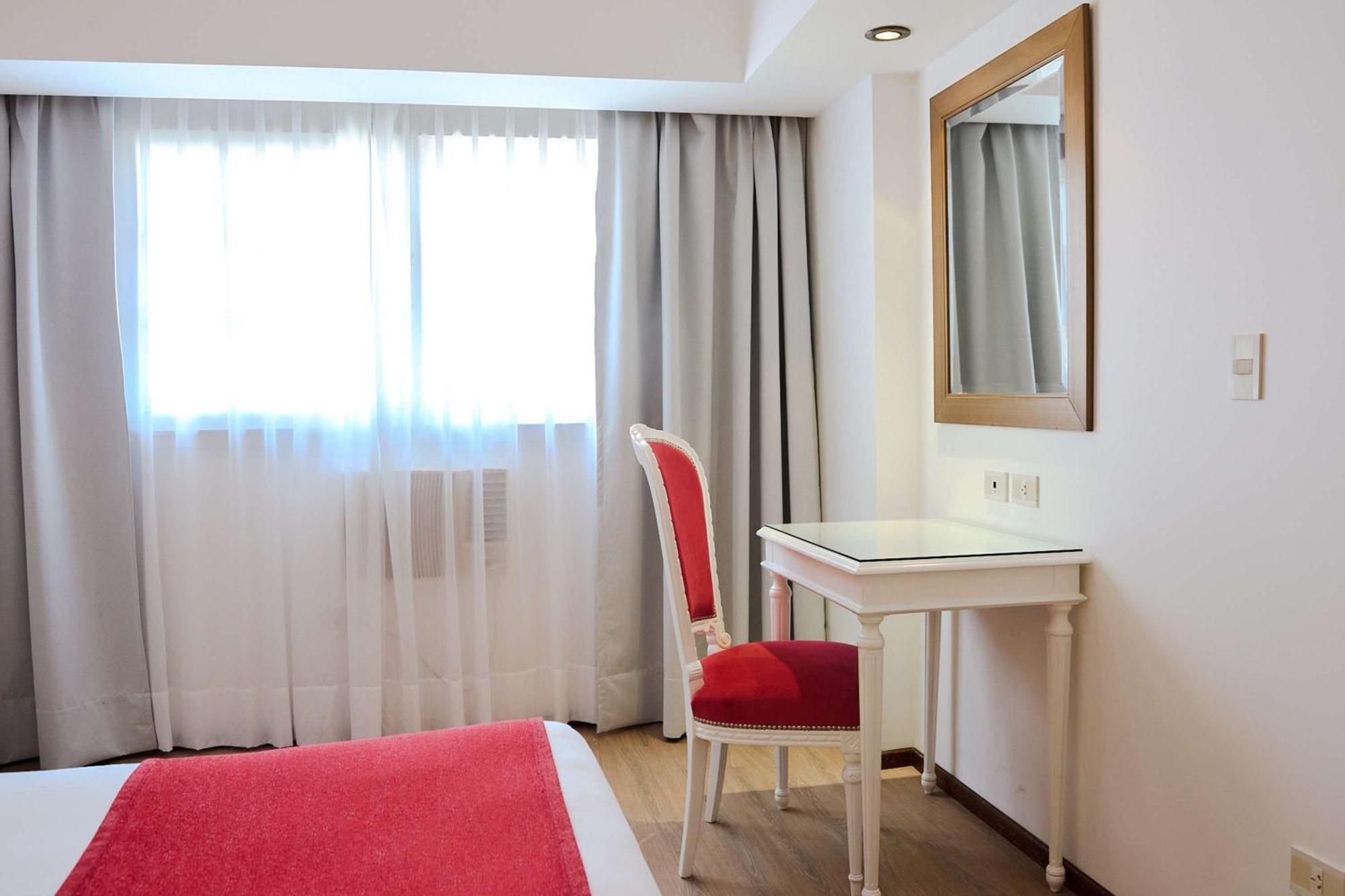Ramada By Wyndham Buenos Aires Centro Bed and Breakfast Buitenkant foto