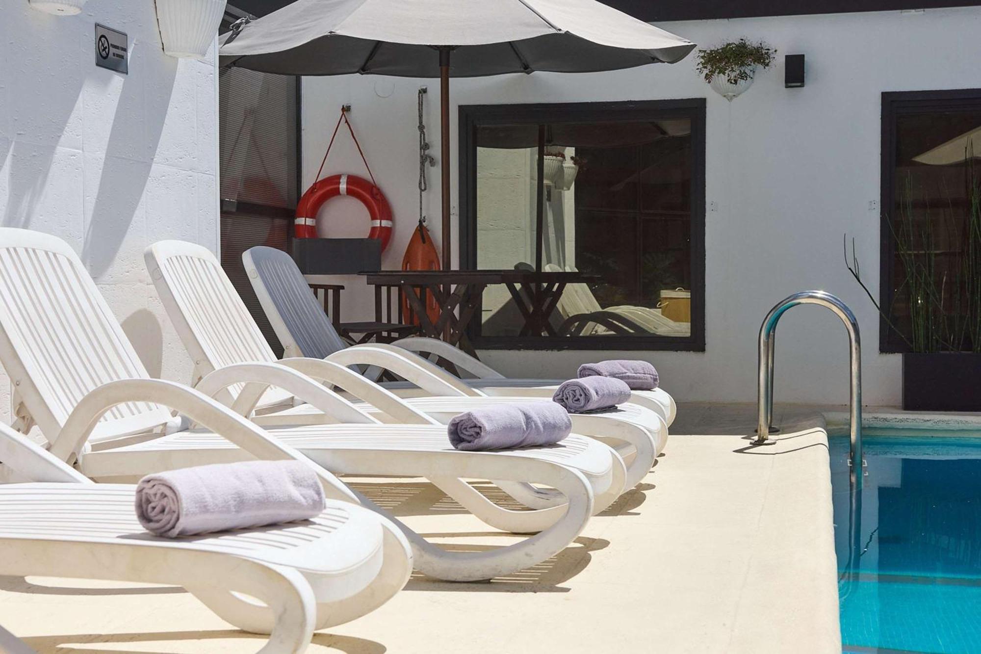 Ramada By Wyndham Buenos Aires Centro Bed and Breakfast Buitenkant foto